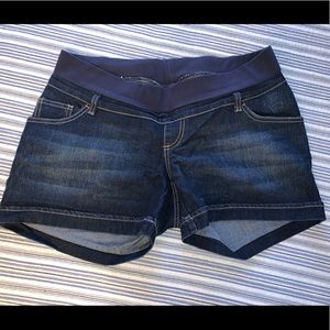 Maternity denim shorts